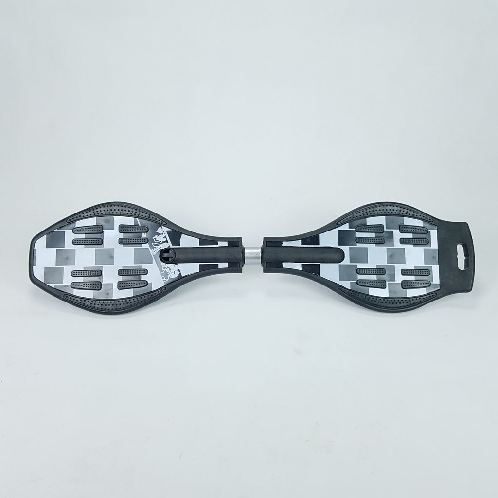 Skateboard a 2 ruote Waveboard nero bianco Skateboard a 2 ruote Waveboard nero bianco